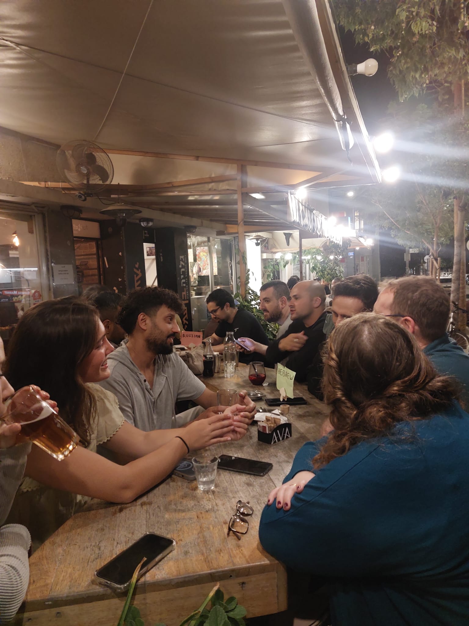 The Hebrew language table at Tel-A-Lingo