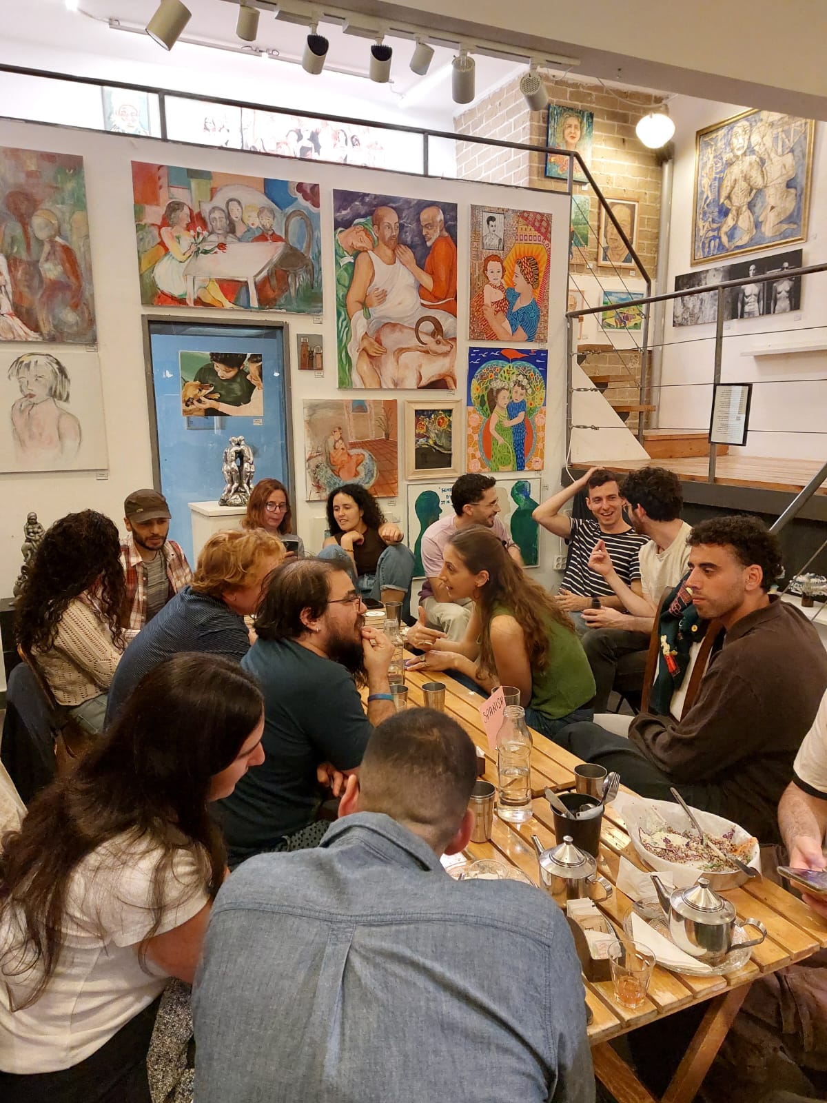 A group at the Spanish language table at Tel-A-Lingo